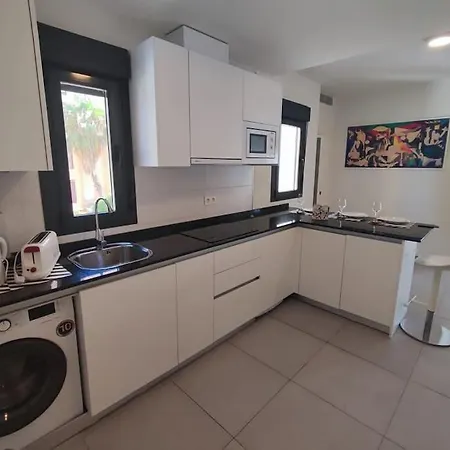 Piso Completo-parking Gratuito Apartament
