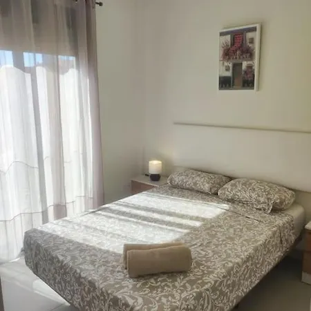 Piso Completo-parking Gratuito Apartament *