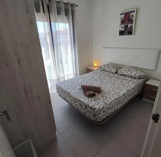 Piso Completo-parking Gratuito Apartamento *