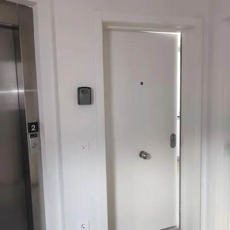 Piso Completo-parking Gratuito * Malaga
