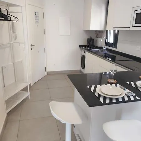 Piso Completo-parking Gratuito Apartment *